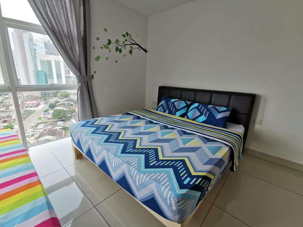 Homestay Johor Bahru Exterior photo